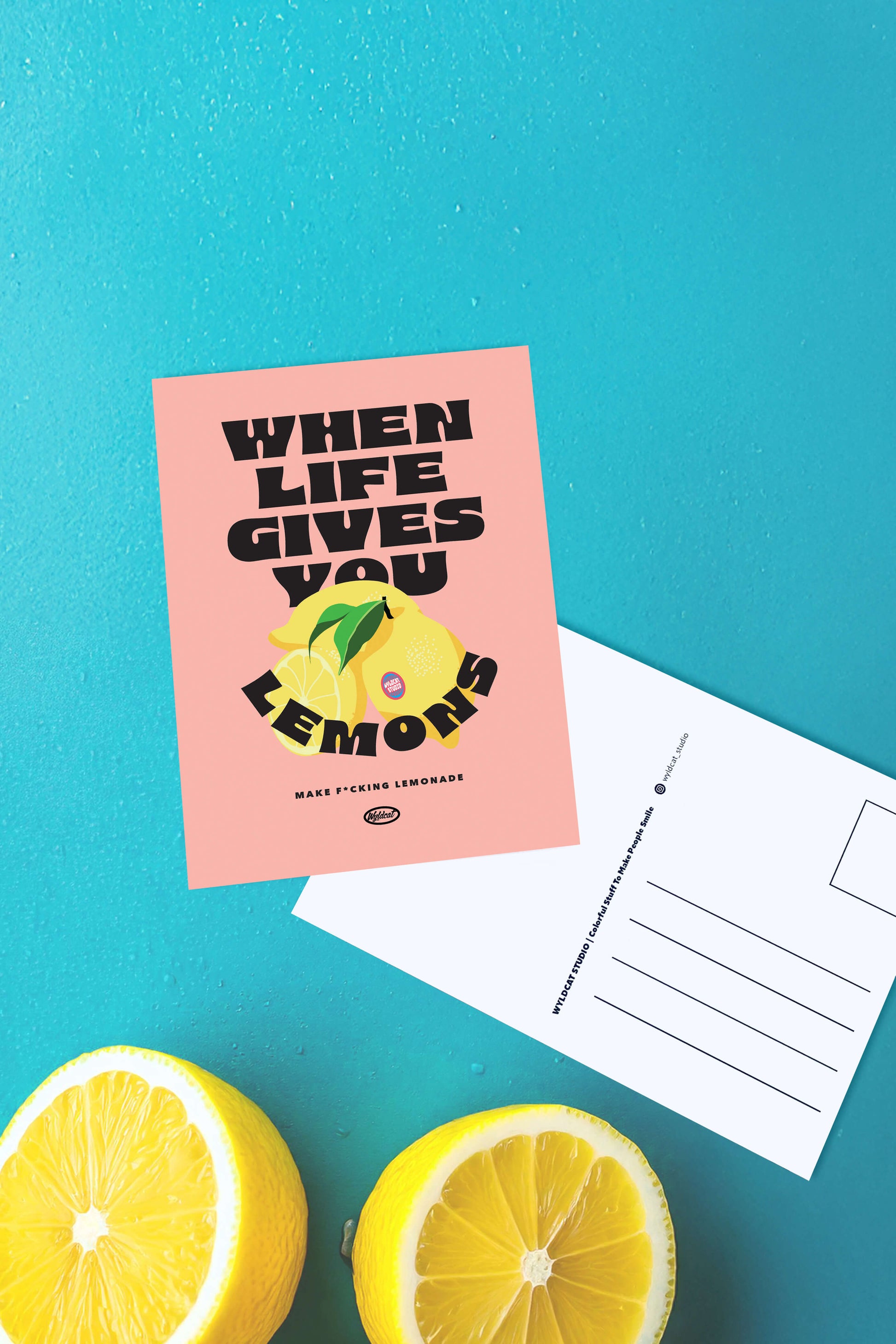 carte postale style rétro fond pêche, illustration citrons limonade message positif